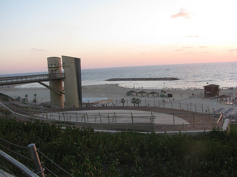 שמאי מקרקעין בהרצליה – חוף הנכים
